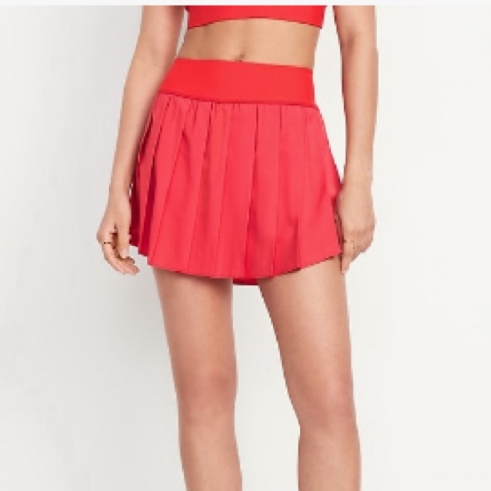 Red tennis skort